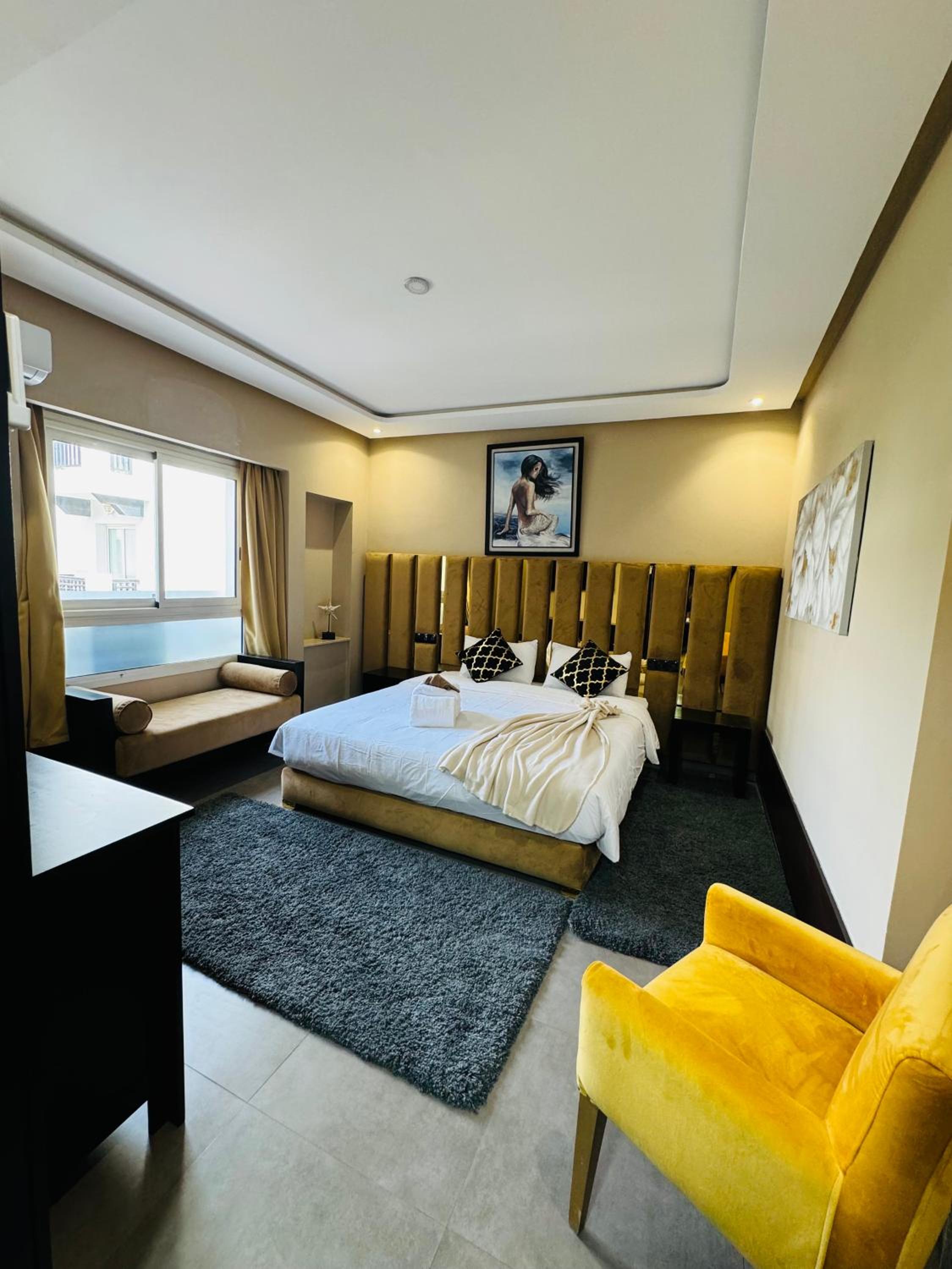 hotel room