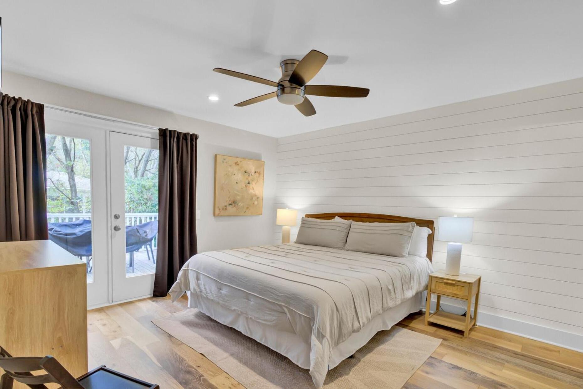 10 Sandcrab Court by AvantStay Beautiful Home w Deck Walk to the Beach