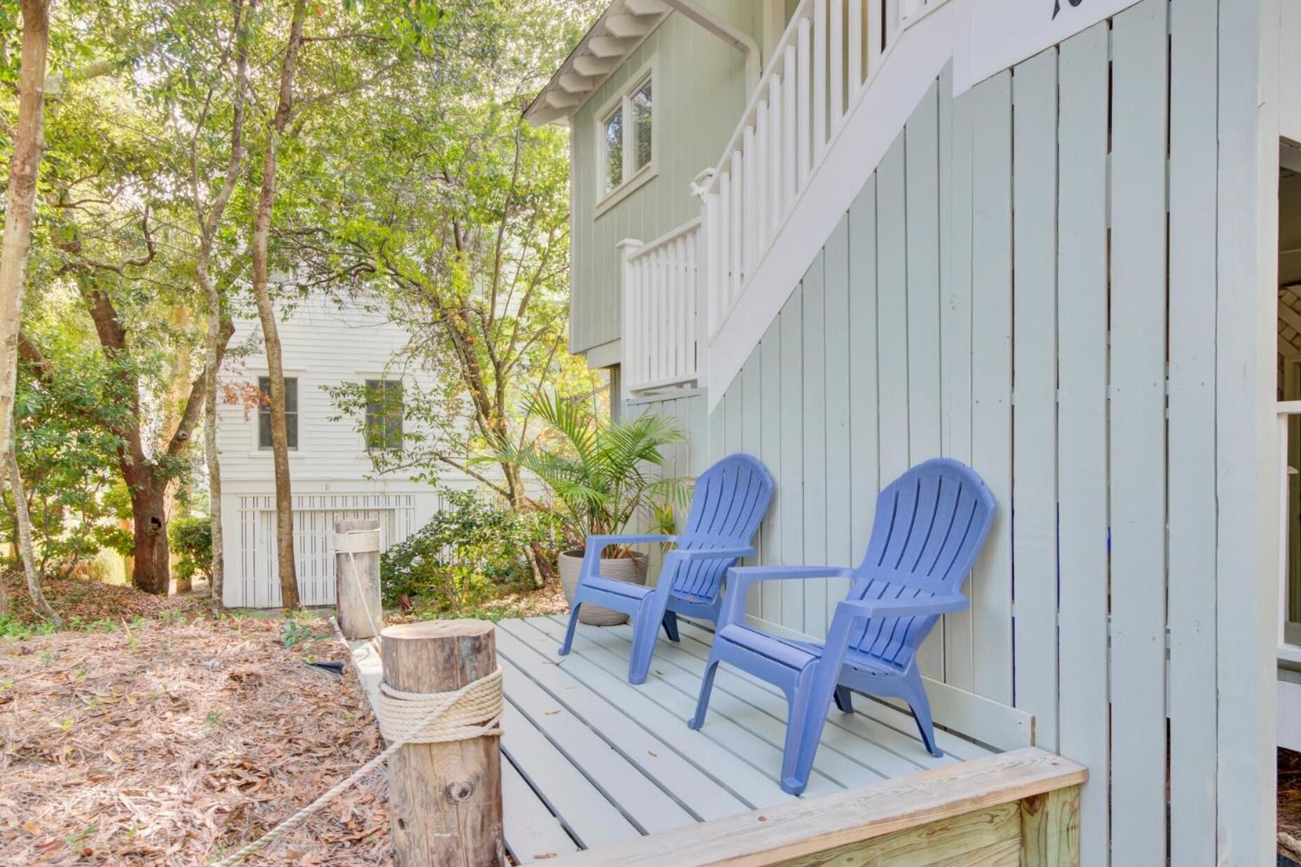 10 Sandcrab Court by AvantStay Beautiful Home w Deck Walk to the Beach