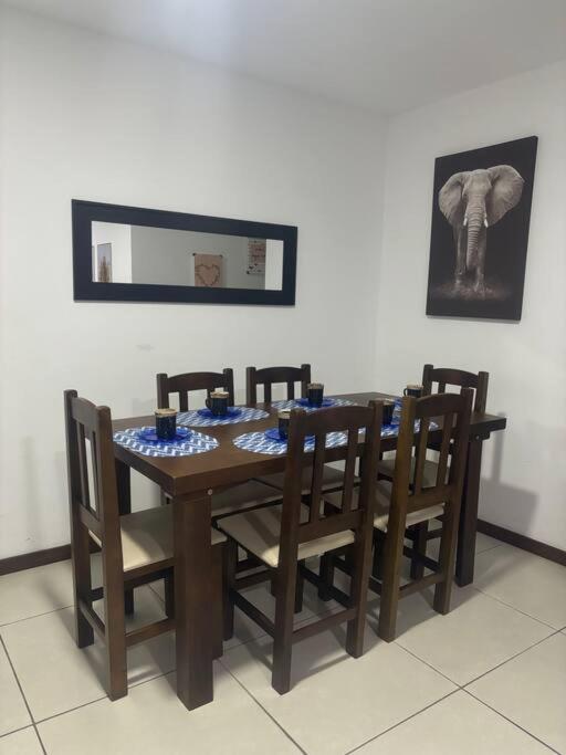 Apartamento Azul Turquesa Praia do Forte Tudo a Pé