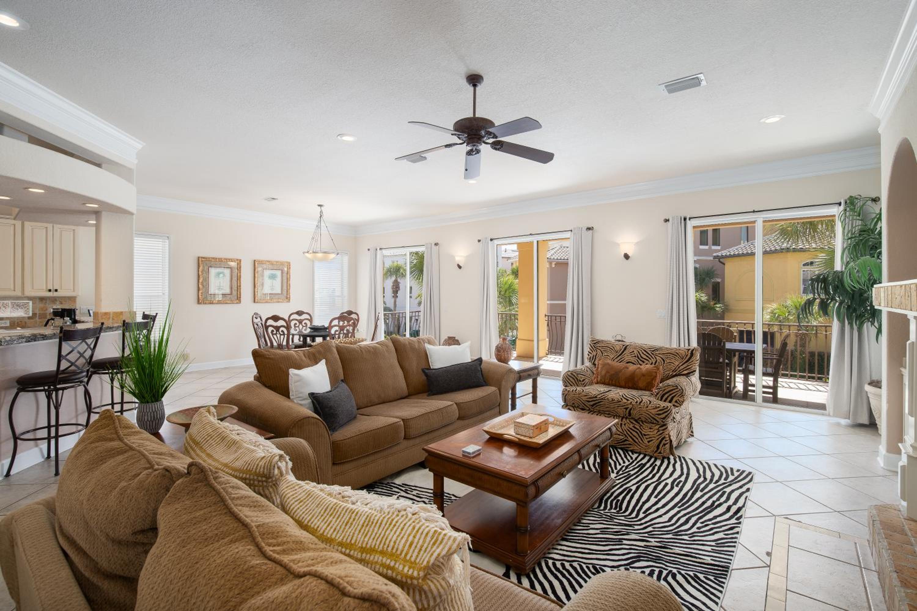 Golf Cart - Community Pool, Hot Tub and Beach view 4