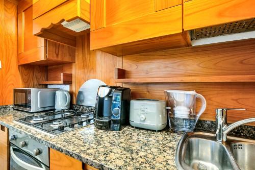 Flat in Victoria London