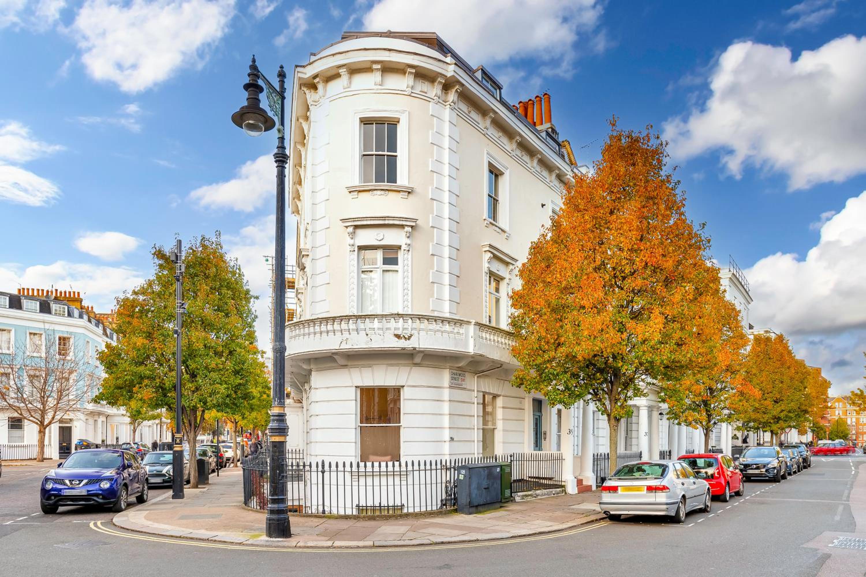 Flat in Victoria London