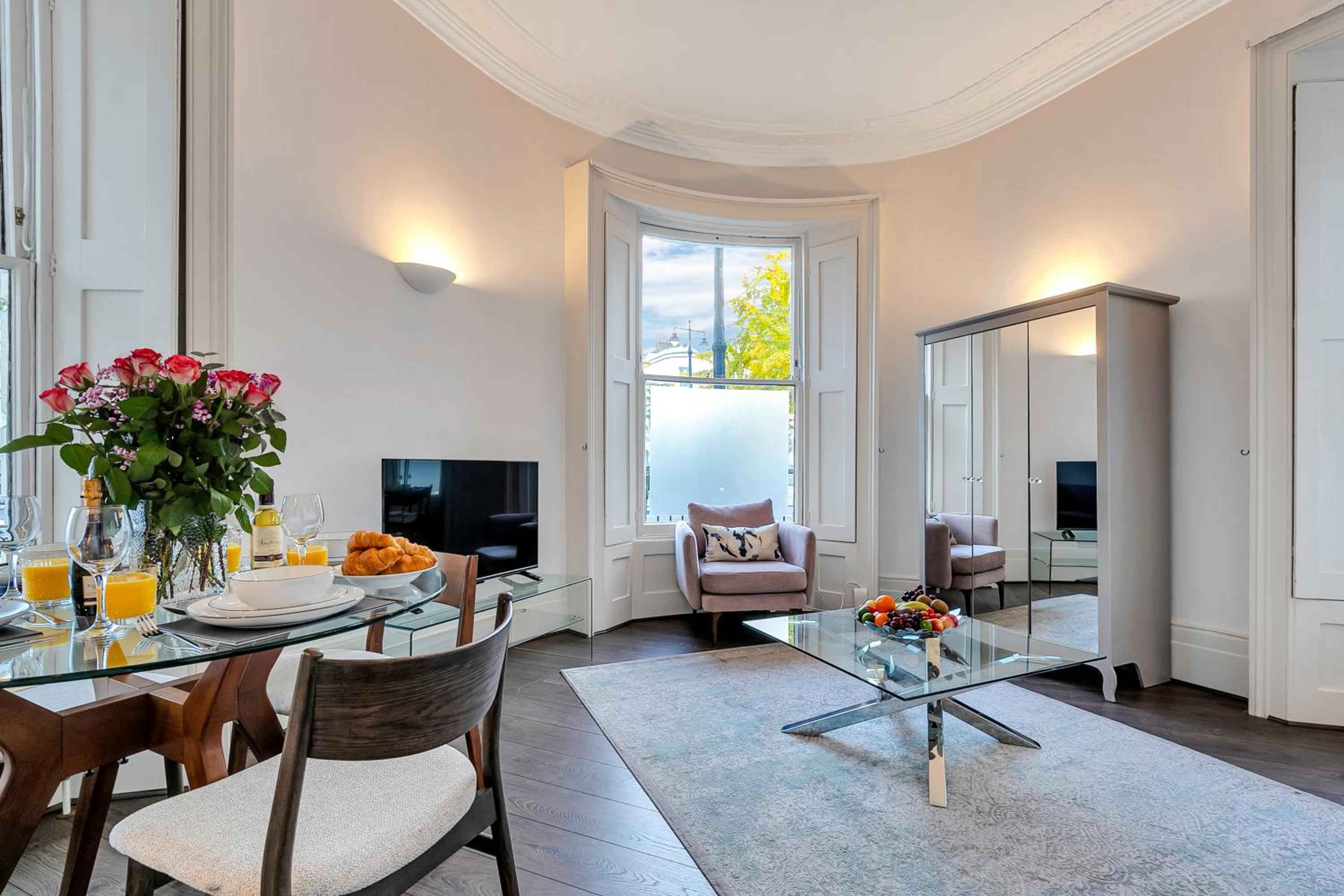 Flat in Victoria London