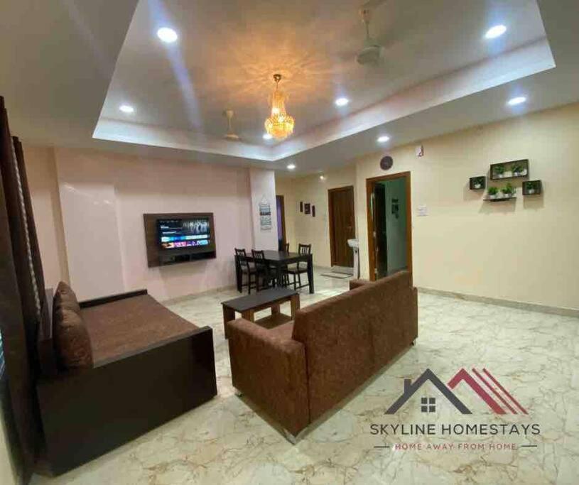 3BHK Suites with Epic Views & Ventilation in Tolichowki by Skyline Homestays view 4