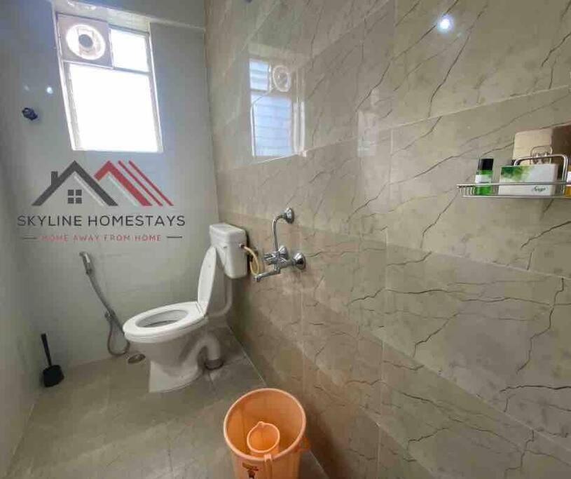 3BHK Suites with Epic Views & Ventilation in Tolichowki by Skyline Homestays view 5