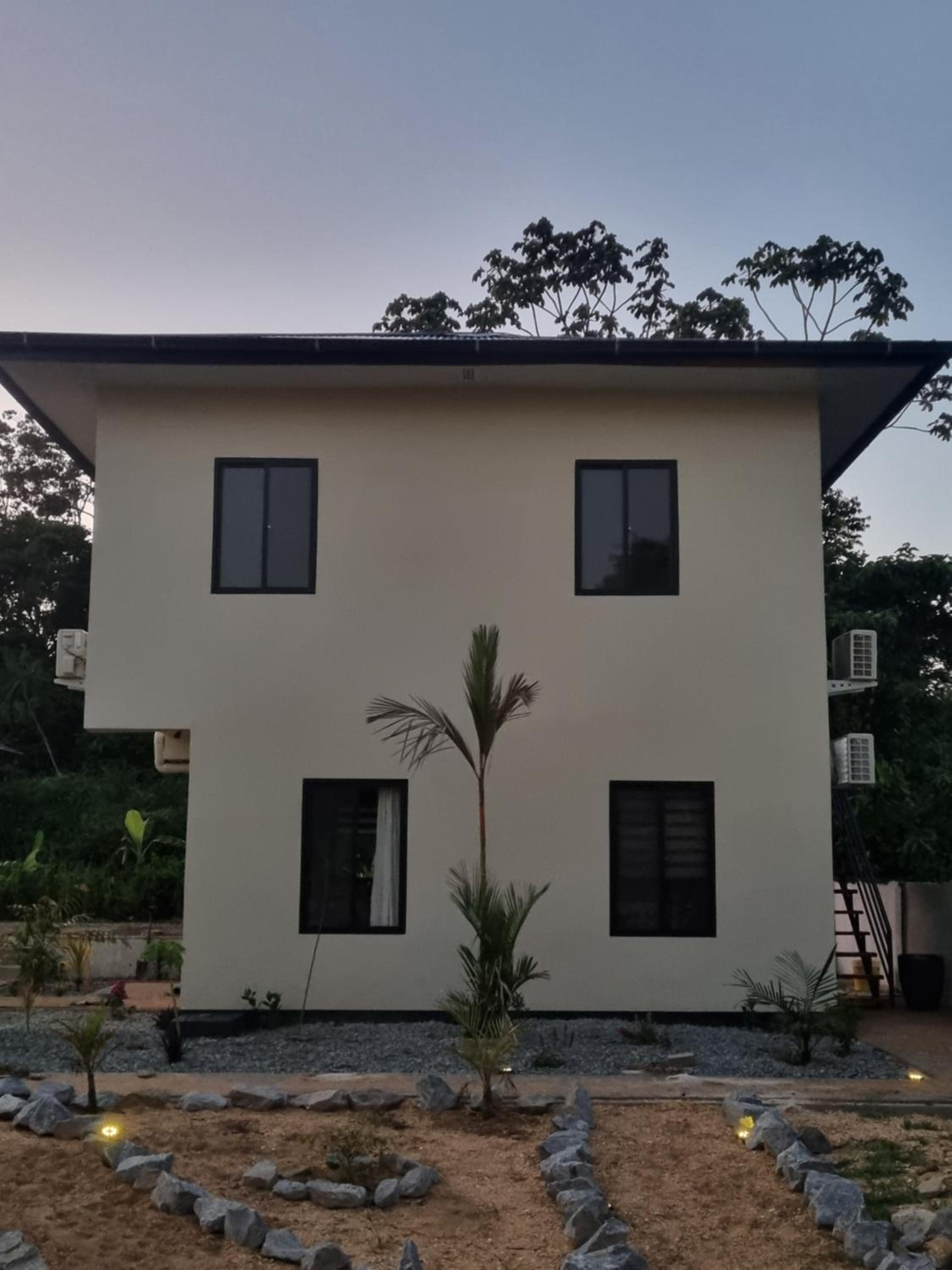Parakreek Apartments view 4