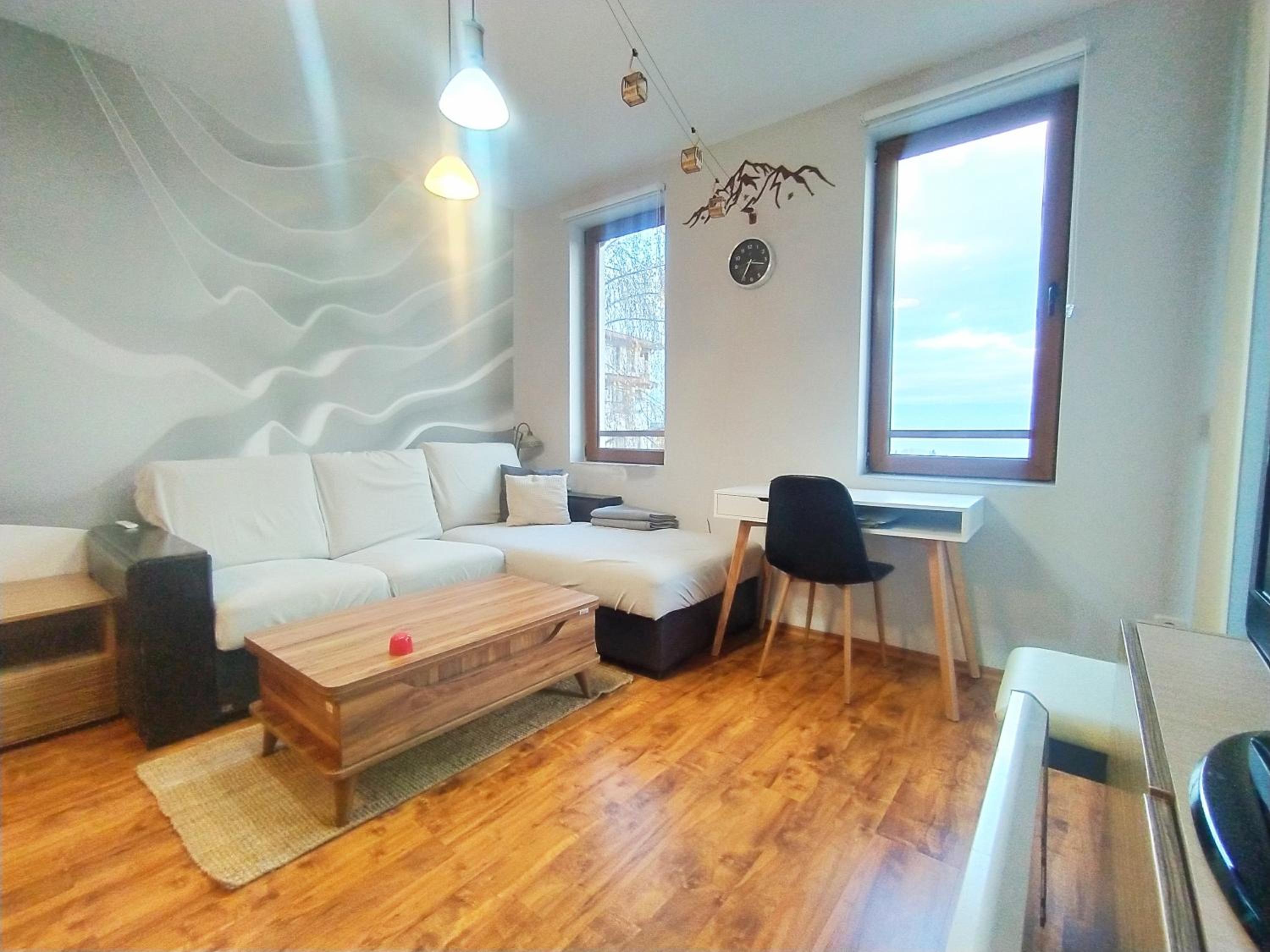 2BR mountain view, SPA, parking, ski piste