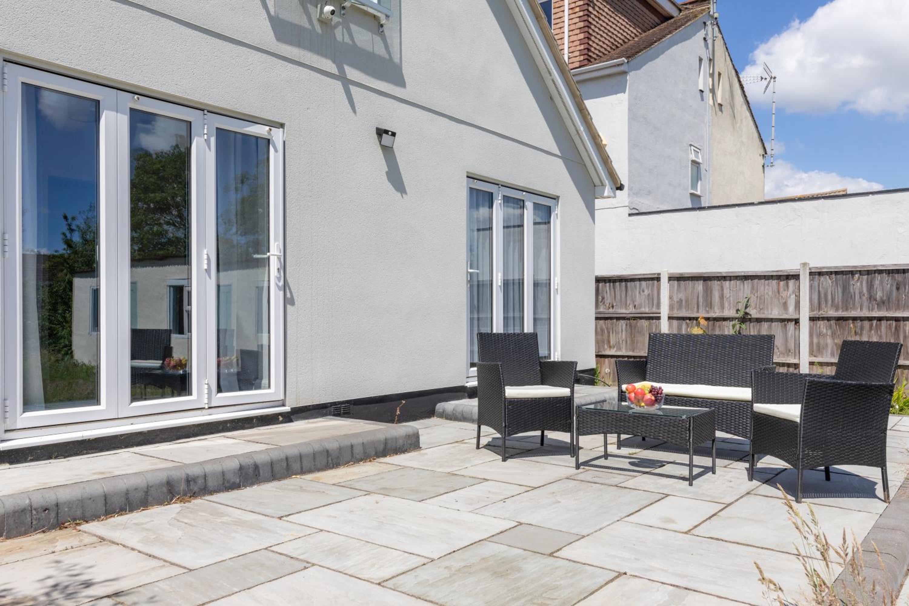 Stunning Spacious 4 Bed bungalow