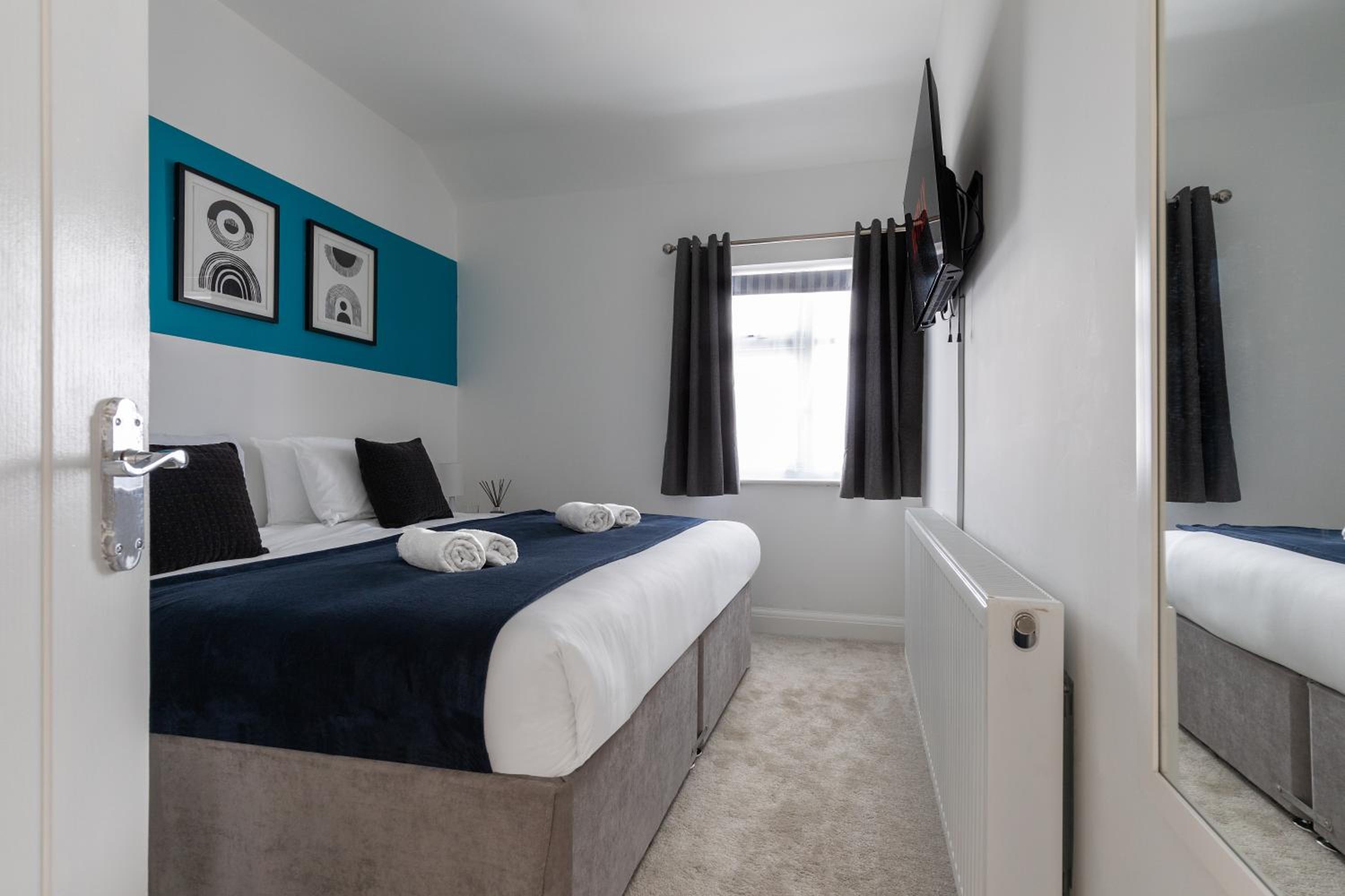 Stunning Spacious 4 Bed bungalow
