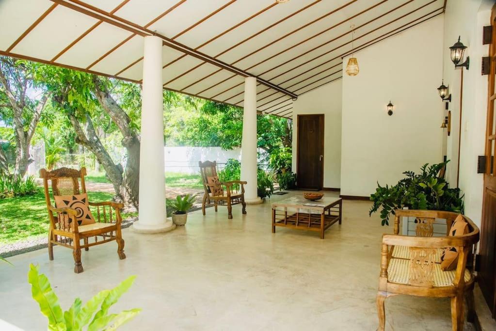 Dhona's Villa