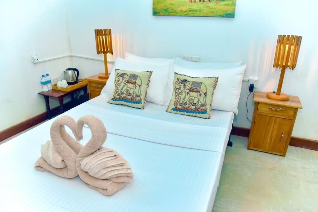 Dhona's Villa