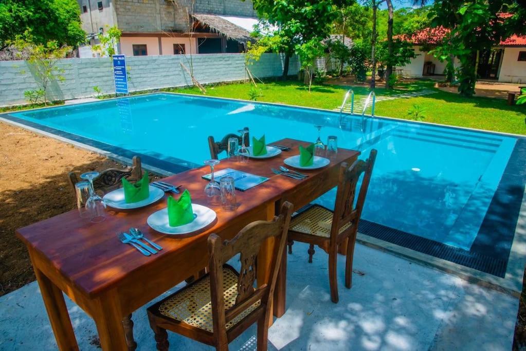 Dhona's Villa