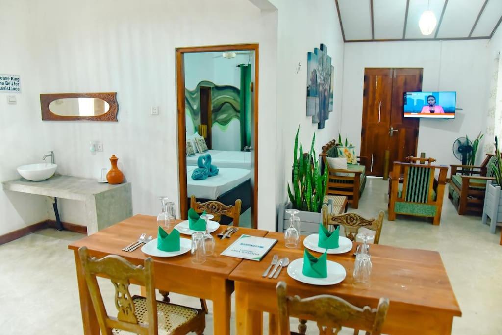 Dhona's Villa