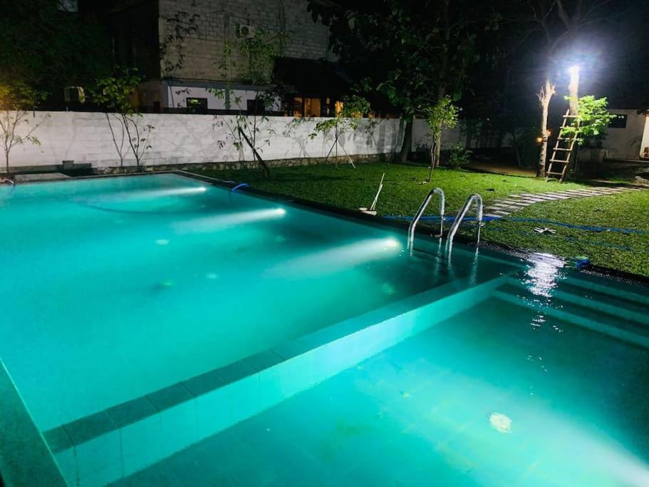 Dhona's Villa