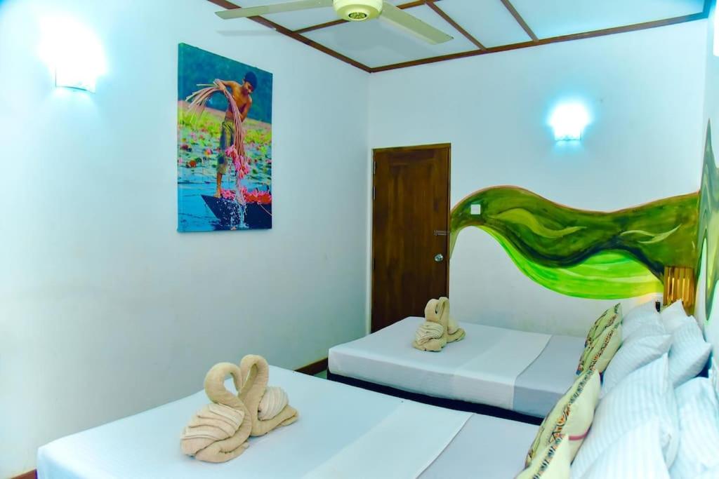 Dhona's Villa