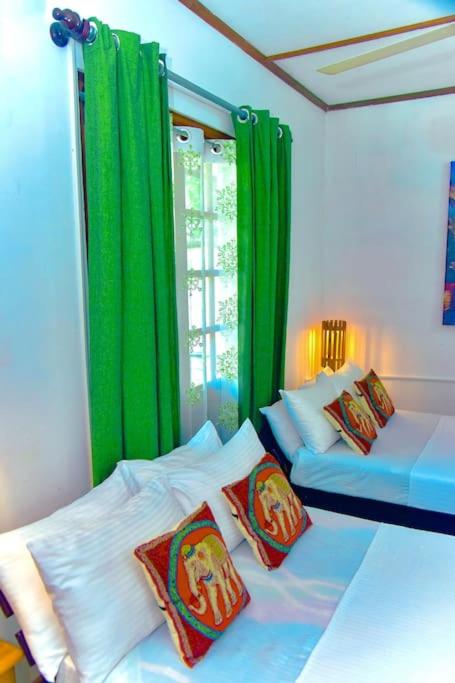 Dhona's Villa