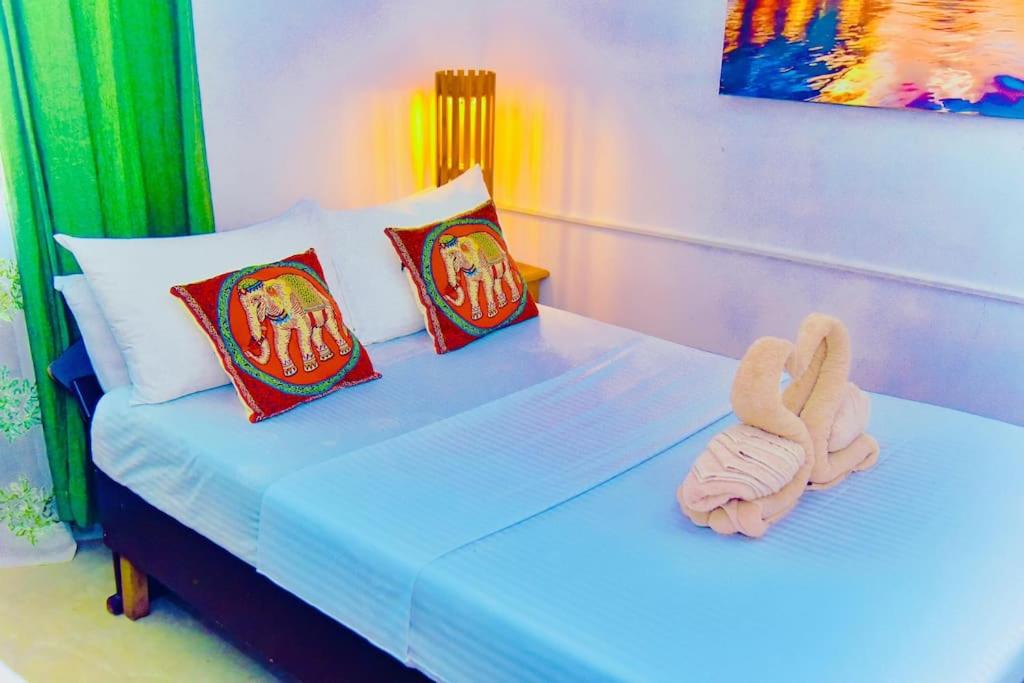 Dhona's Villa