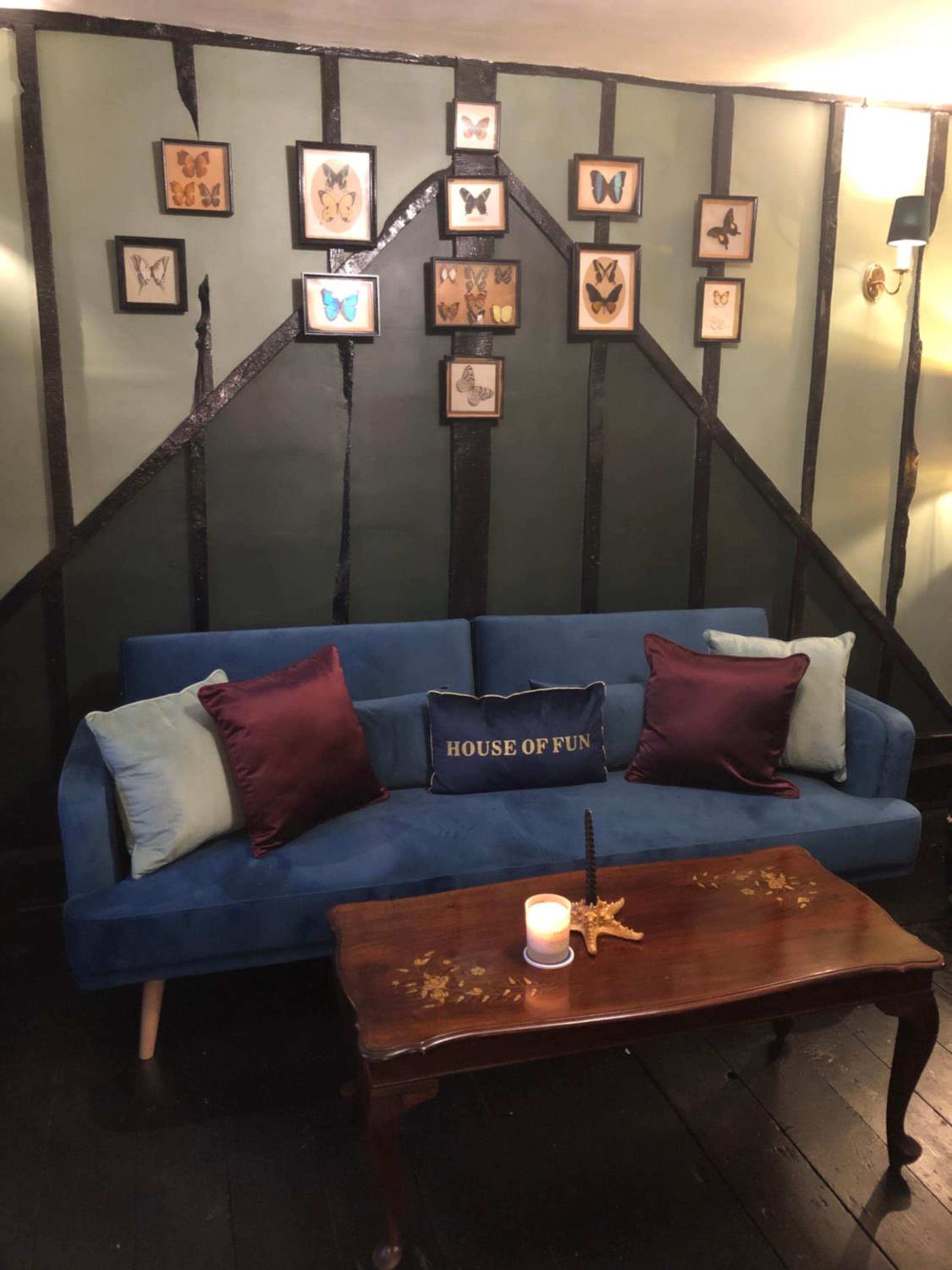 lounge