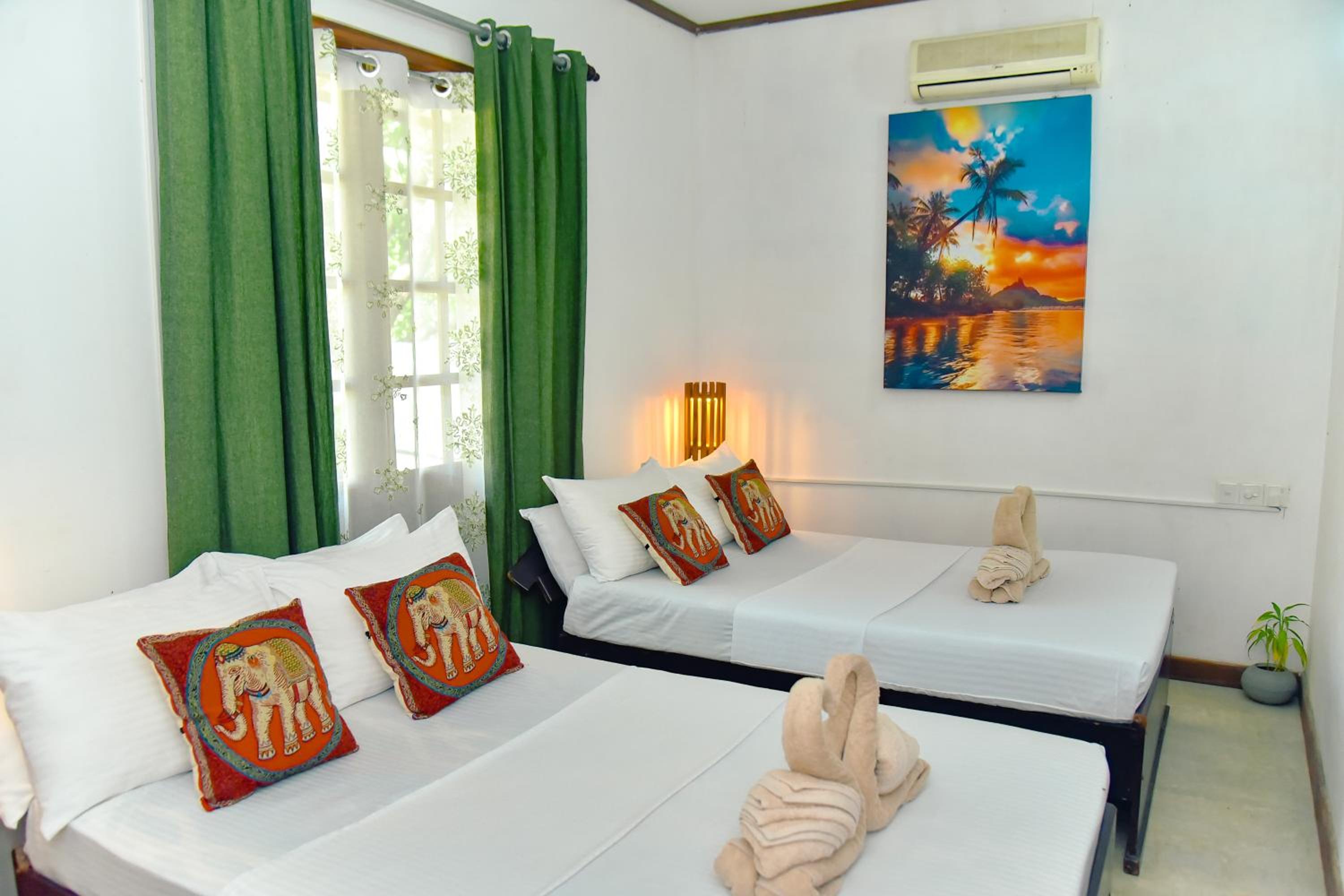 Dhona's Villa