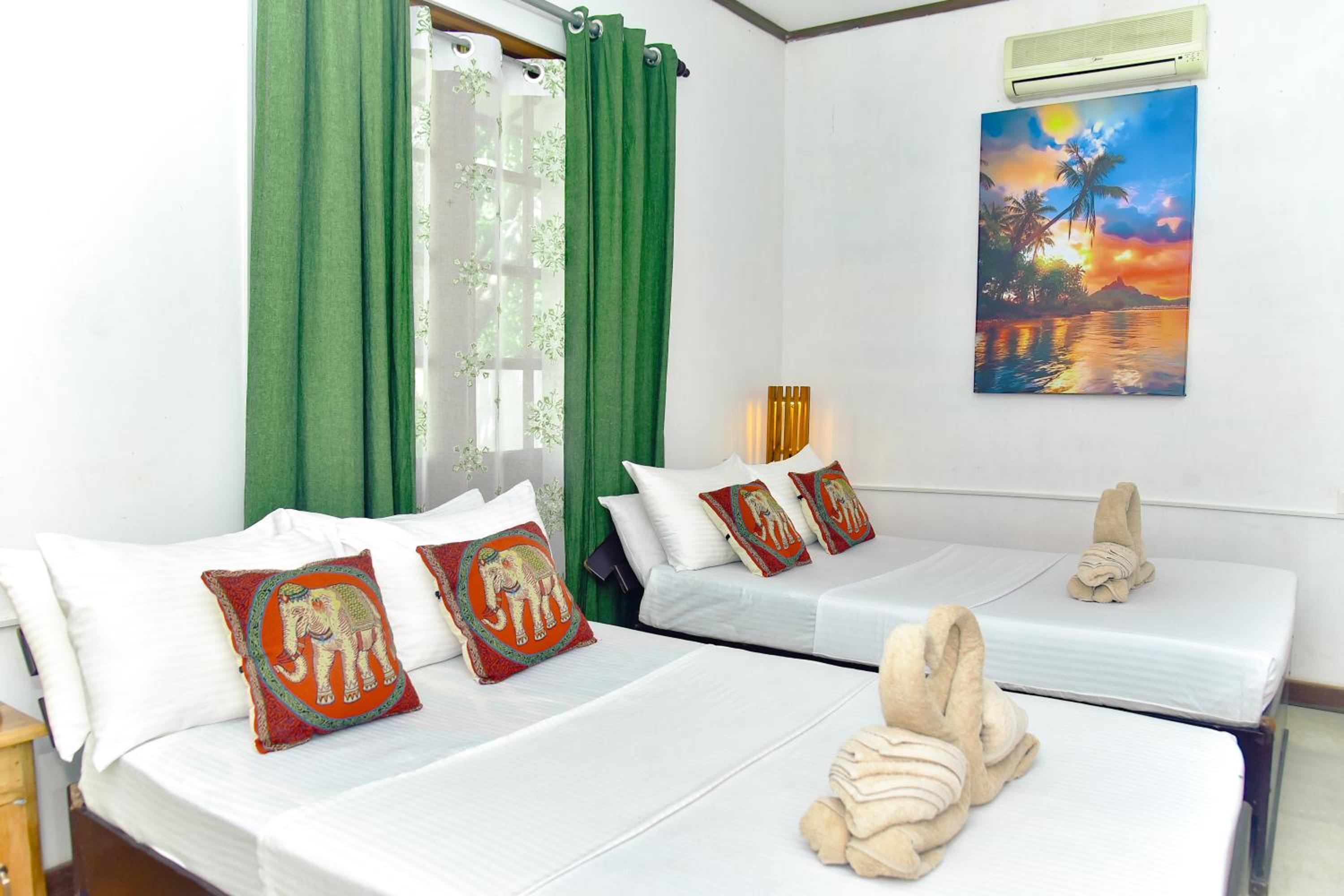 Dhona's Villa