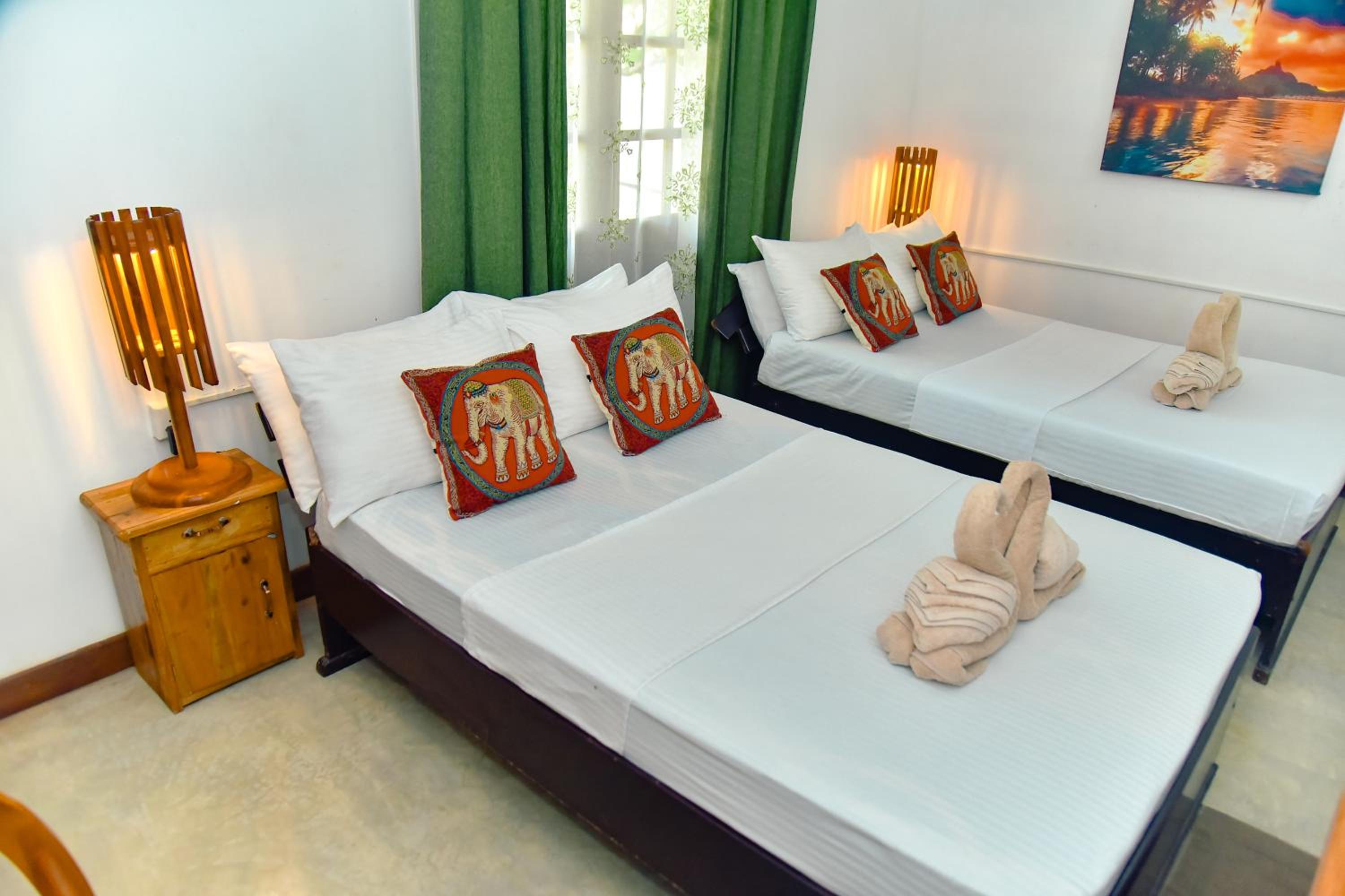 Dhona's Villa