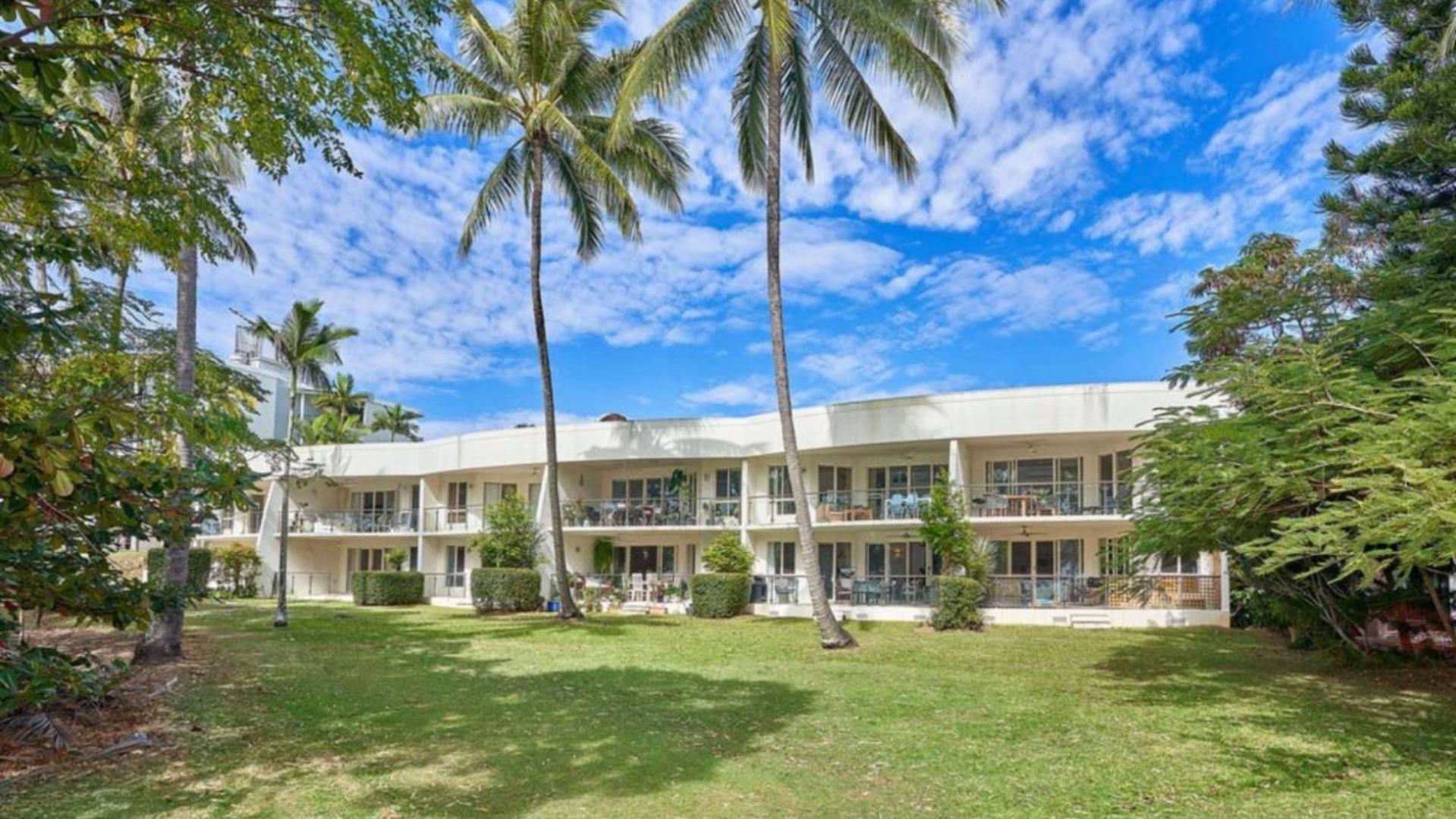 Trinity Beach Vacations - The Summit - Trinity Beach - Ocean Views !! - Property Image 9