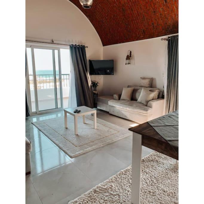 Rooftop studio sea view in Hurghada with private terrace