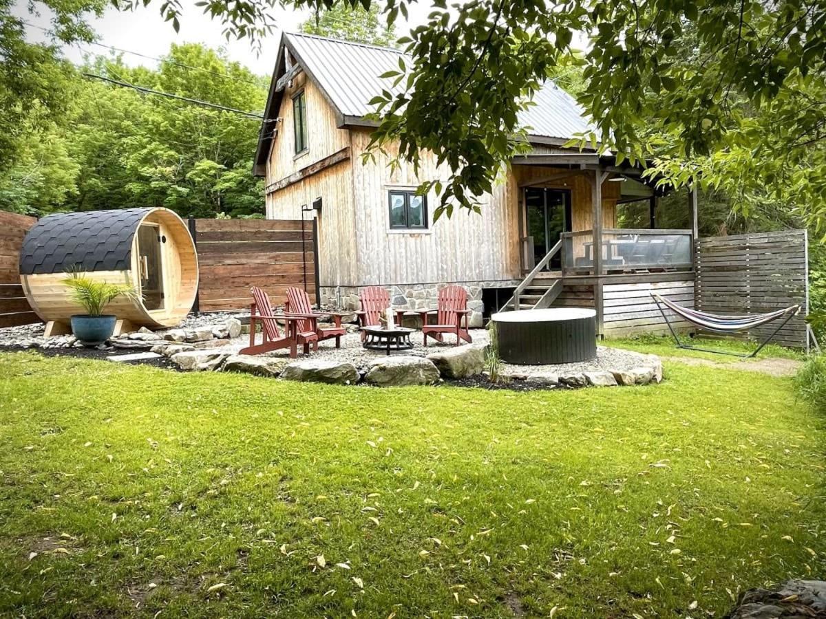 Le 10 - Spa Sauna Shower Bromont Lac-Brome