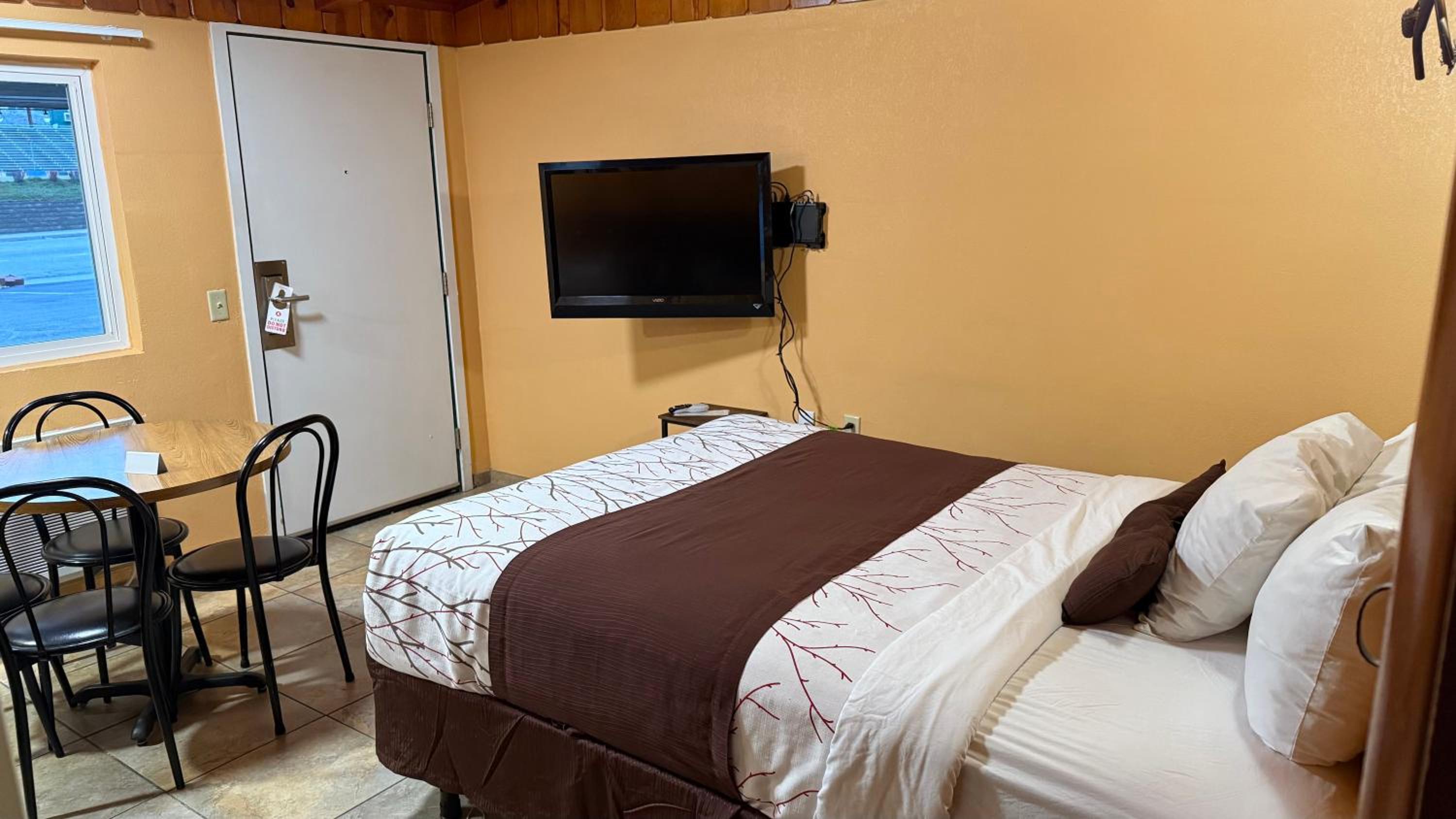 Apple Inn Motel