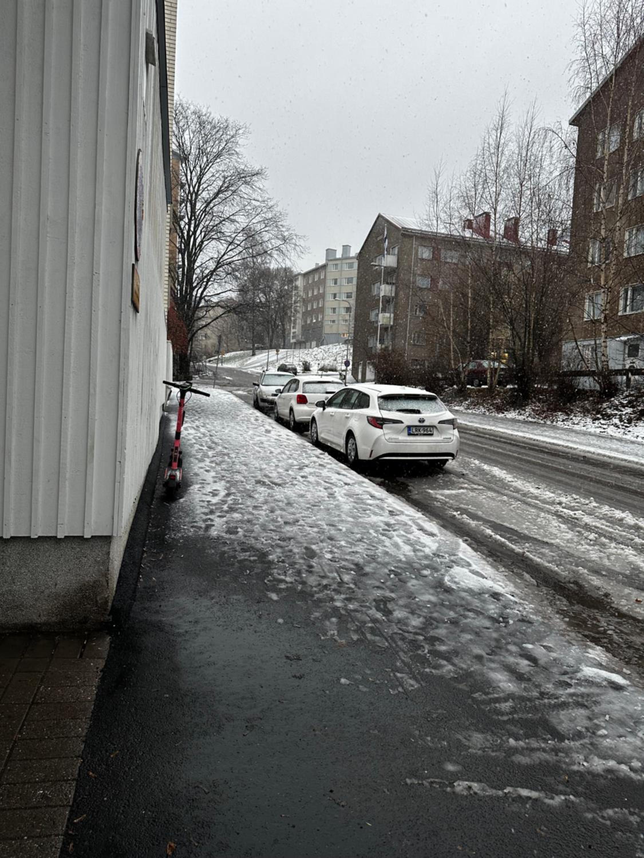 Joni Apartments