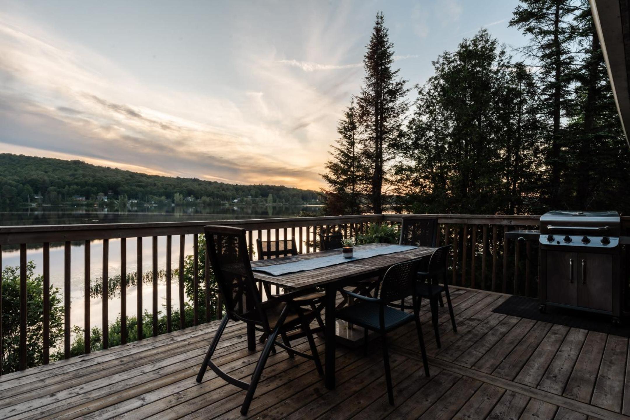 Chalet Chti - bord de l'eau mont Orford