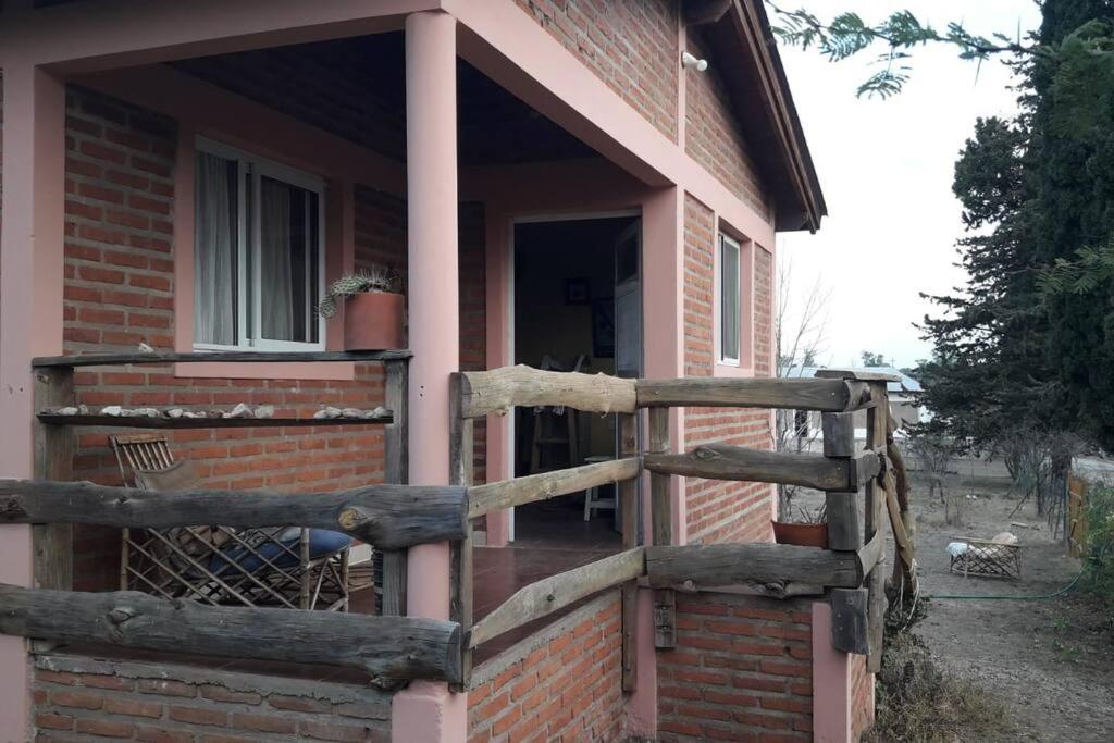Casa con gran jardín a 100 mts del Río Amboy