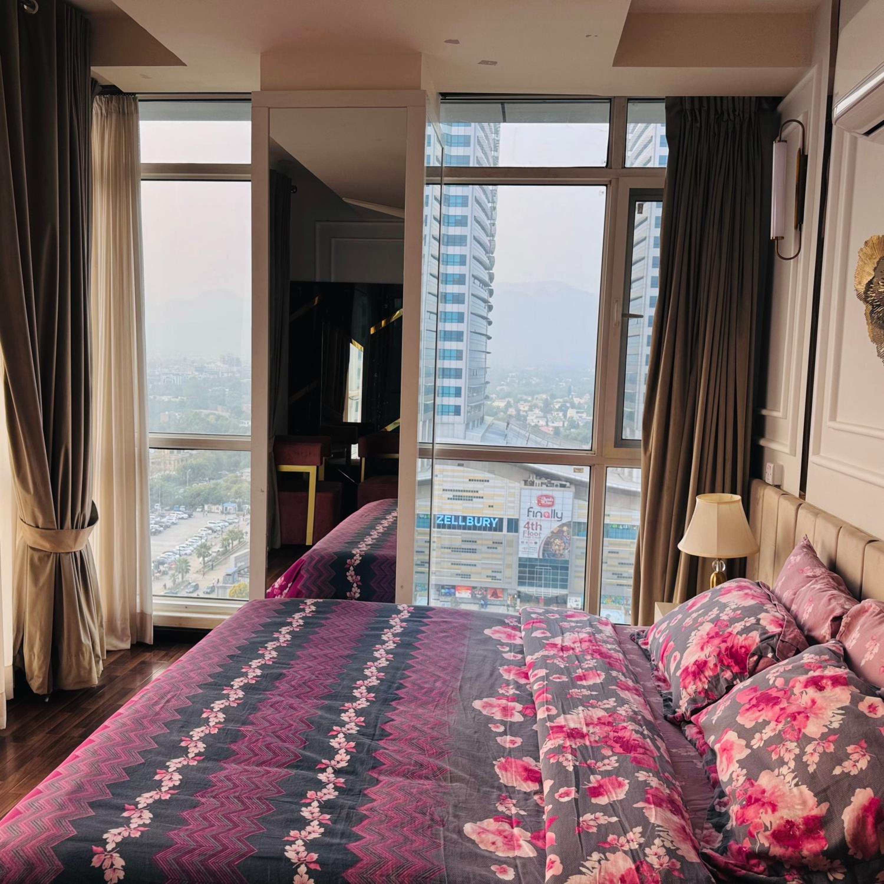 Elysium Luxury Serviced Apartments Facing Centaurus Mall Islamabad view 3