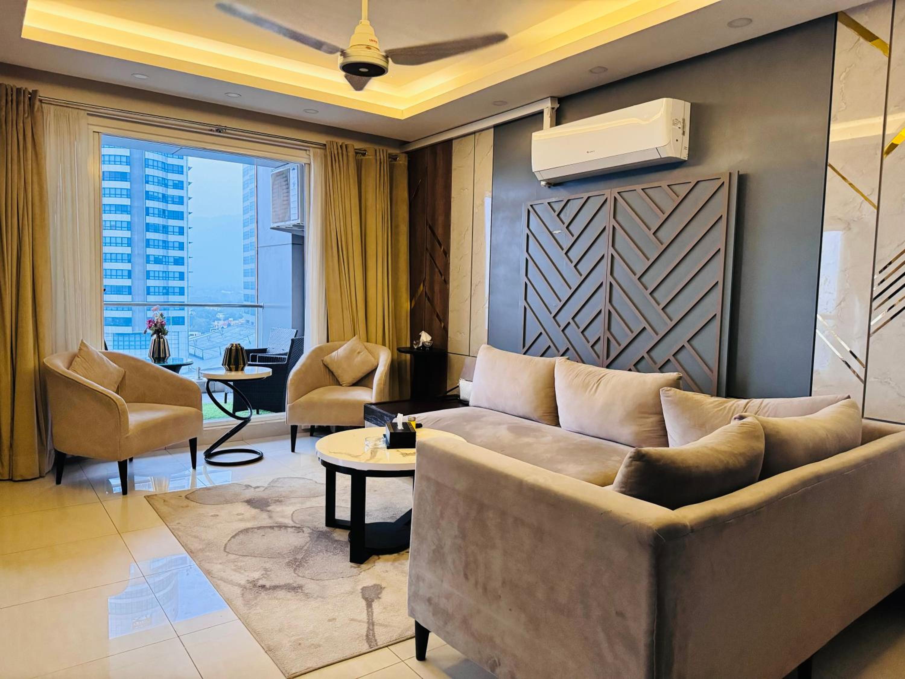 Elysium Luxury Serviced Apartments Facing Centaurus Mall Islamabad view 5