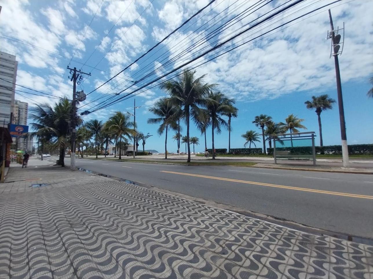 Bitenca pé na areia