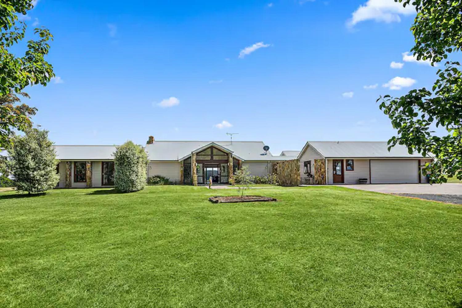 Exeter House Estate Vineyard Residence
