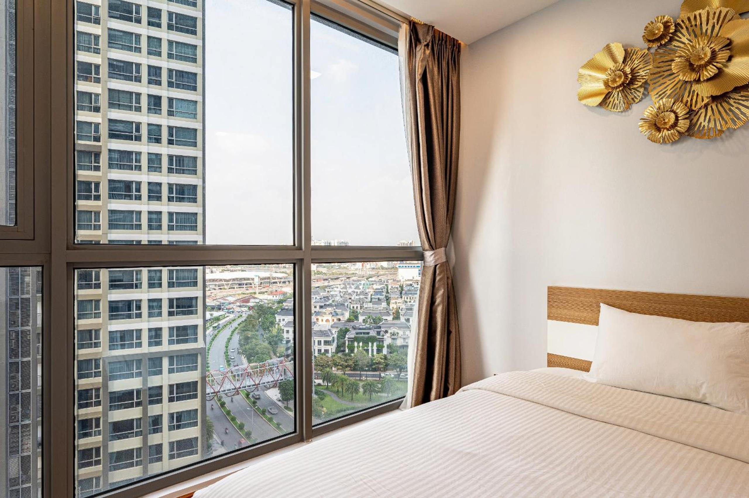 Vinhomes Landmark Luxury Apartment Since 2025