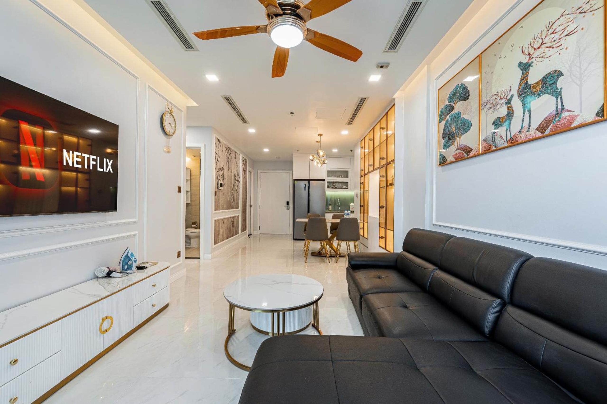 Vinhomes Landmark Luxury Apartment Since 2025