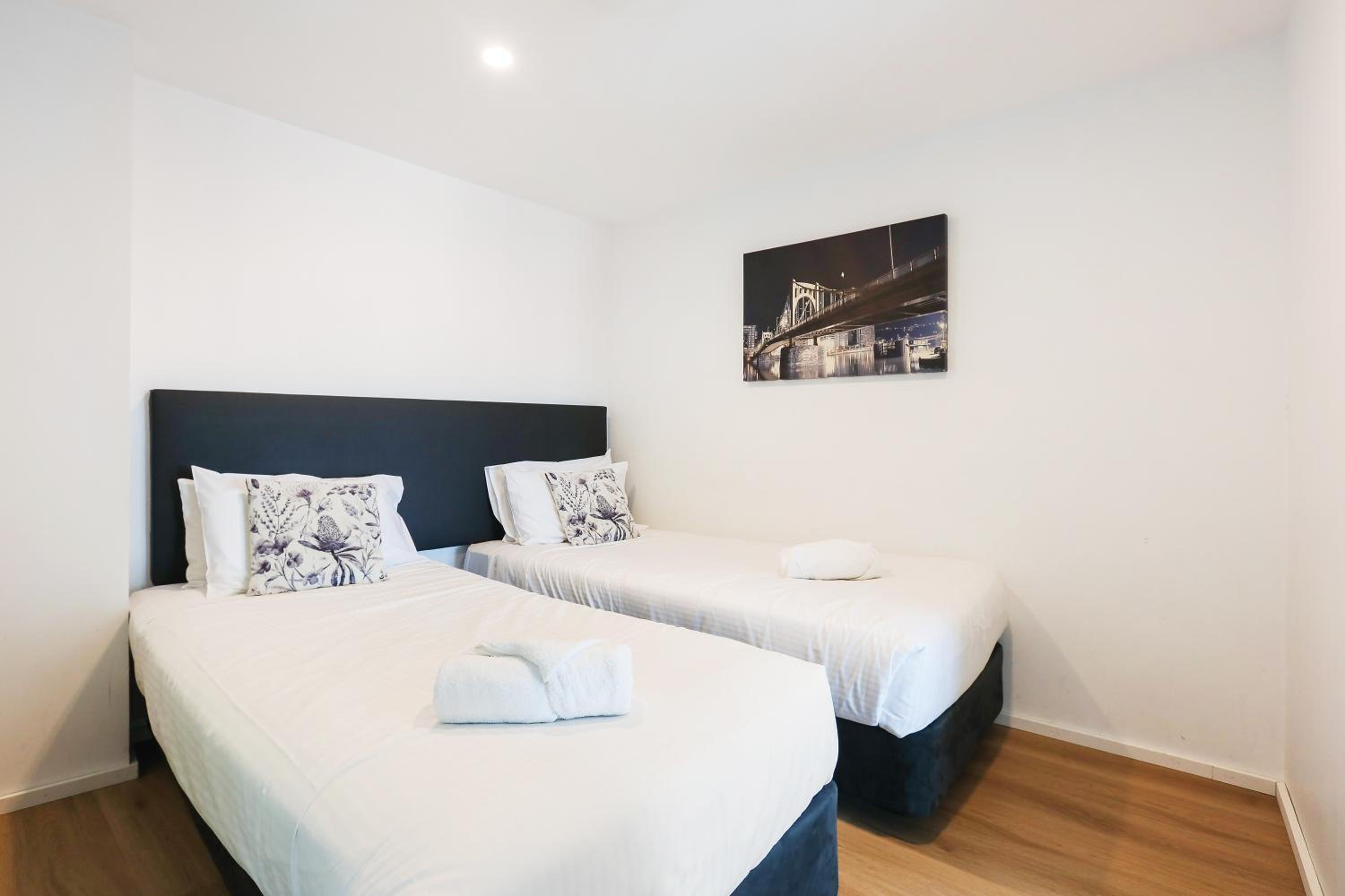 Q Tower Amazing Ocean Views 22nd Level Heated Pools Sleeps 6 - Optimise BNB