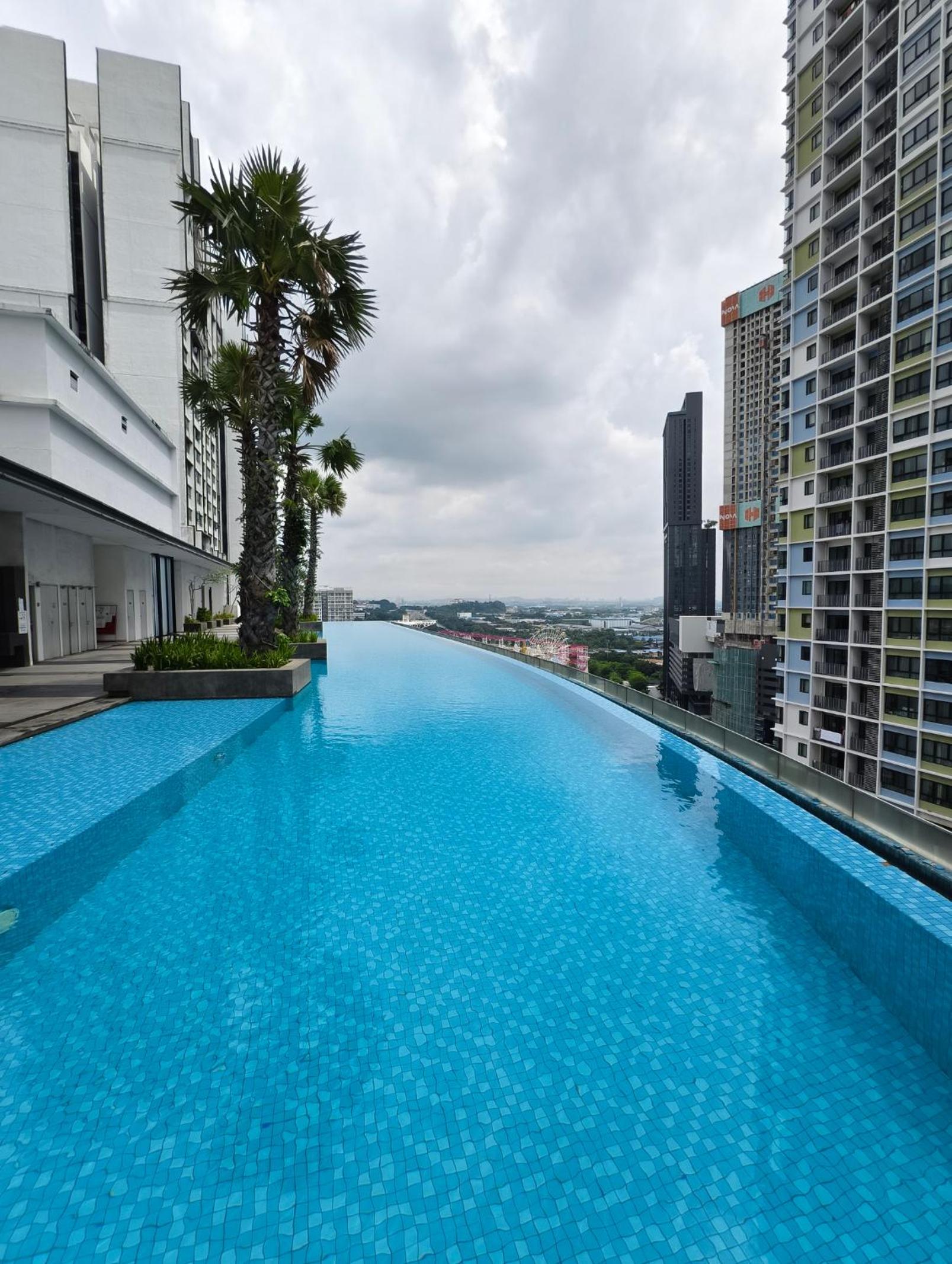 I-City 2 Bedroom, Indoor Playground, 6 Bed #A1101 photo 2