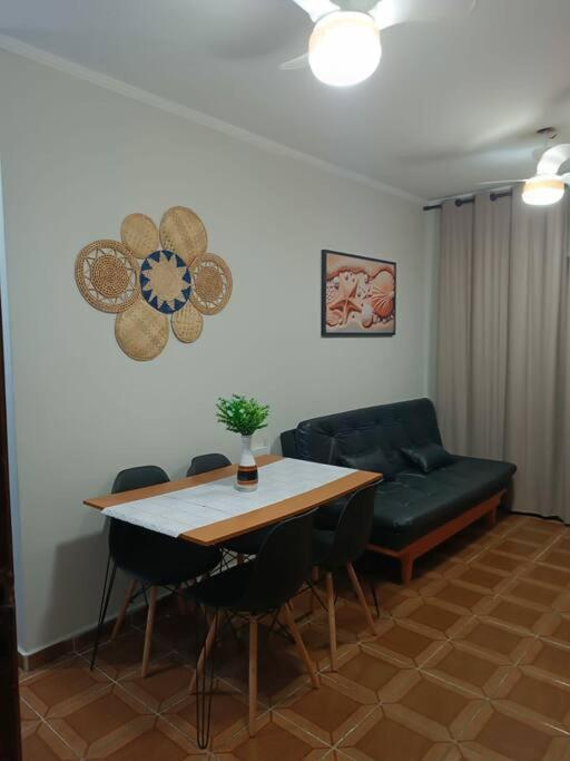 Apartamento com varanda e churrasqueira vila caiçara