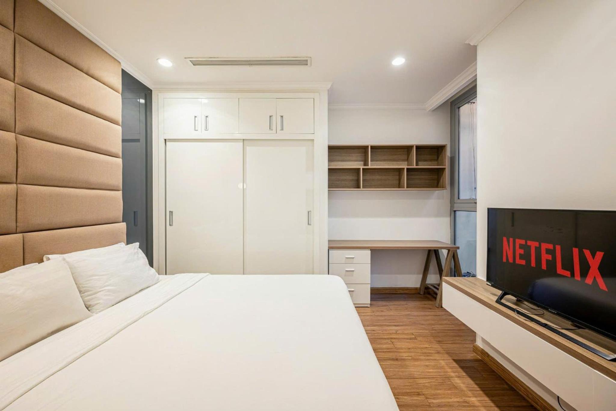 Vinhomes Landmark Luxury Apartment Since 2025