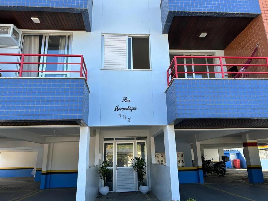 Comfortable 2 Bedroom Apartment Near The Beach