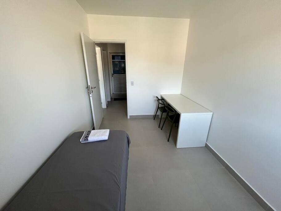 Comfortable 2 Bedroom Apartment Near The Beach