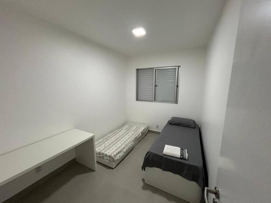 Comfortable 2 Bedroom Apartment Near The Beach