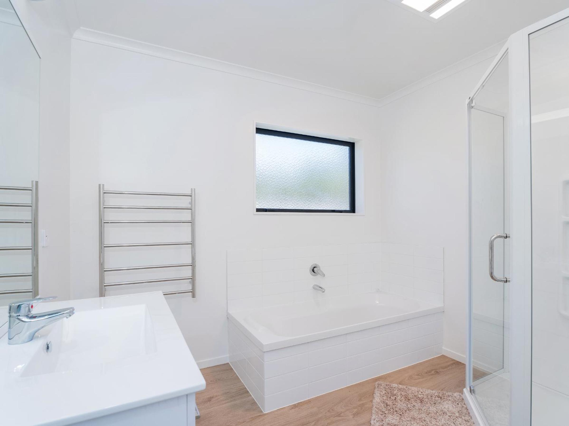 Family Casa - Cooks Beach Holiday Home view 5