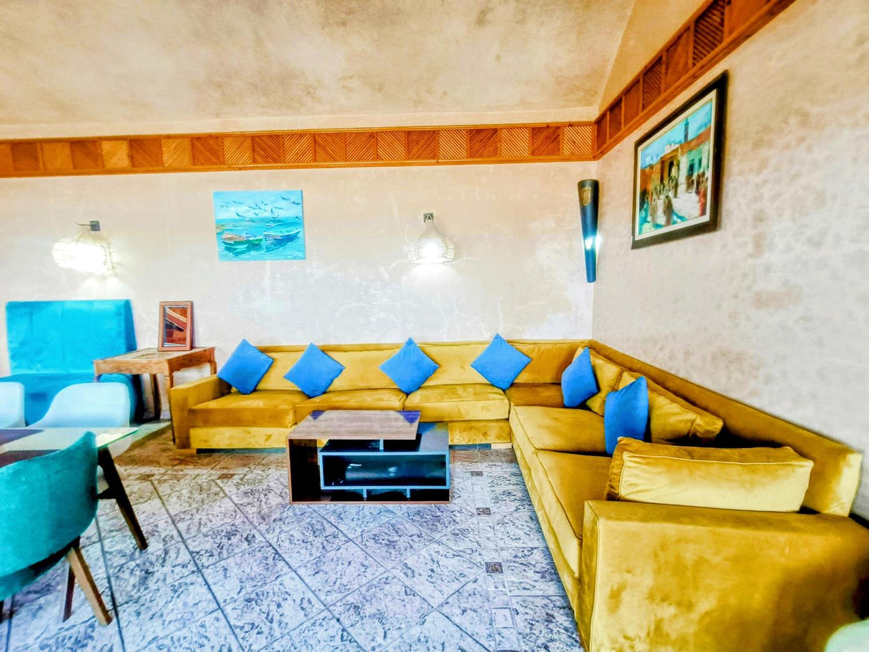lounge