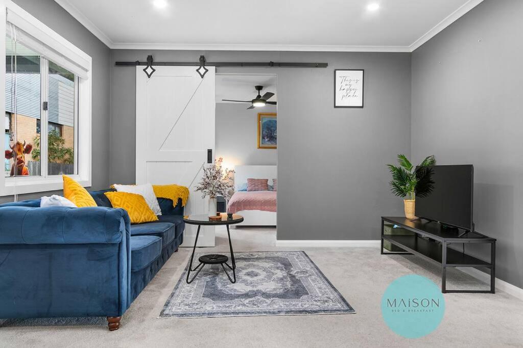 Contemporary Chic Cottage on Millfield