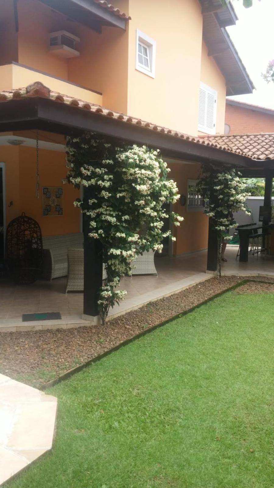 Casa de Praia em Condomínio no Guarujá